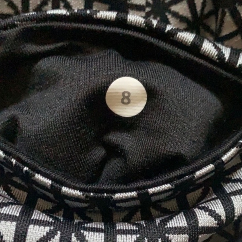 Lululemon full length mid rise leggings 30” inseam - Picture 5 of 9